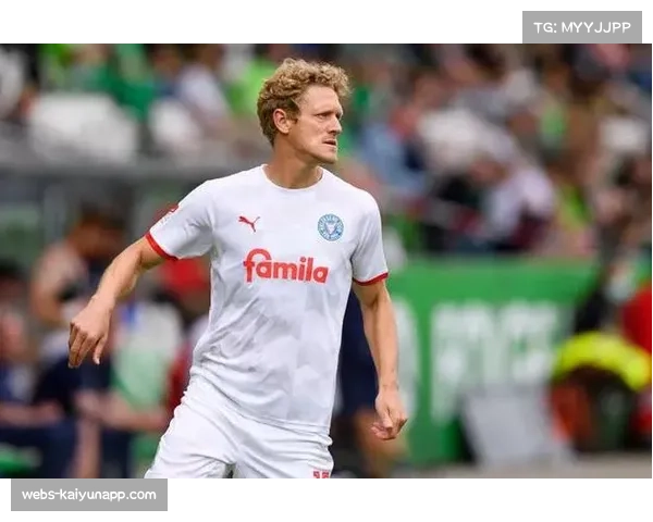 科瓦奇三中卫体系激活沃尔夫斯堡 范德文回撤居中构建高机动防线